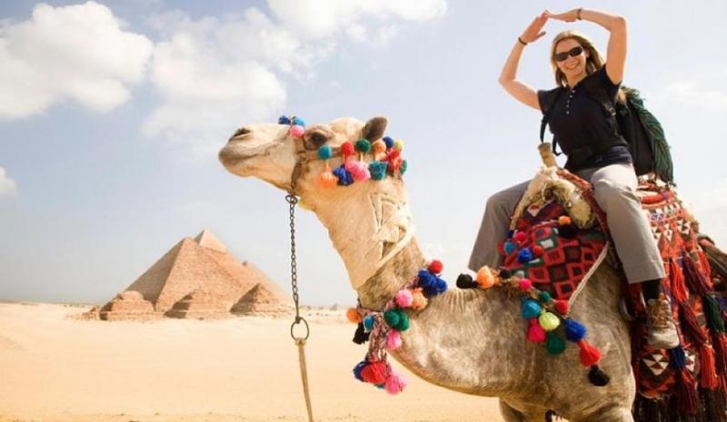 Застрявшие в Египте российские туристы срочно ищут жилье