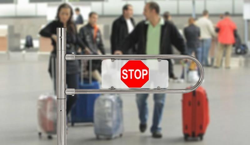 Госдума отклонила закон о безвизовом въезде транзитных авиапассажиров в Россию