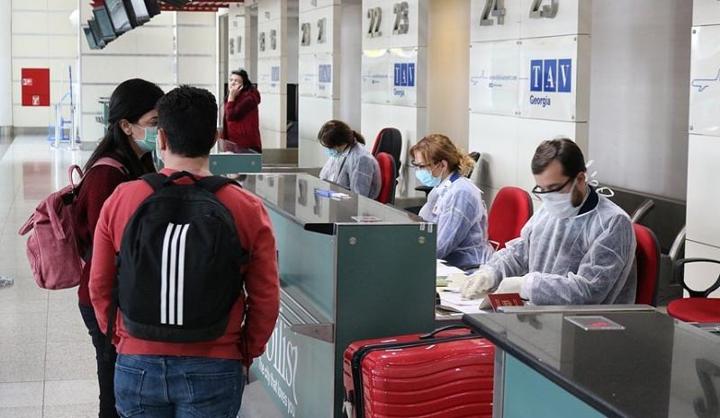 Коронавирус в Грузии помешал возобновить регулярное авиасообщение в ноябре