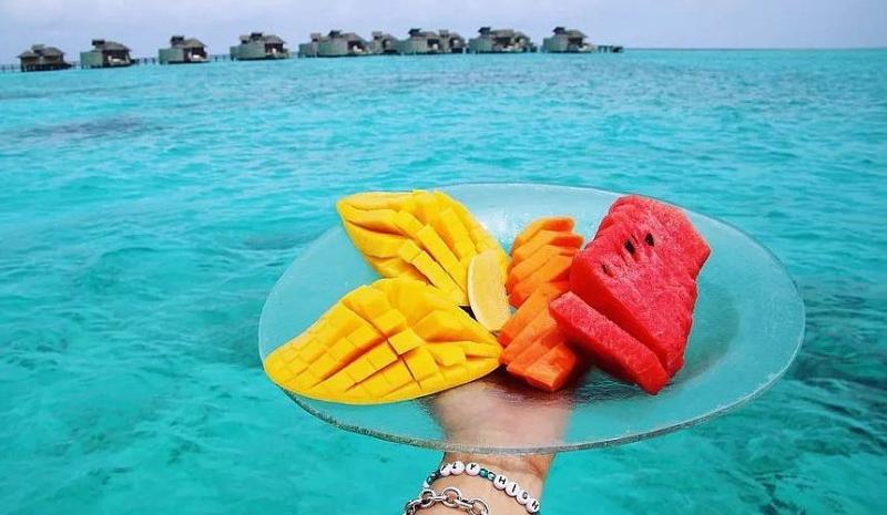 Туристам на Мальдивах предлагают скудный выбор фруктов