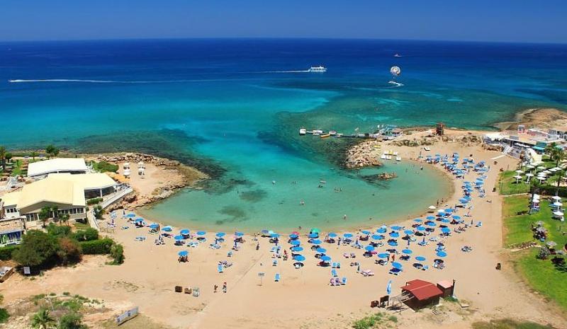 Въезд на Кипр для туристов из России откроют с 1 марта