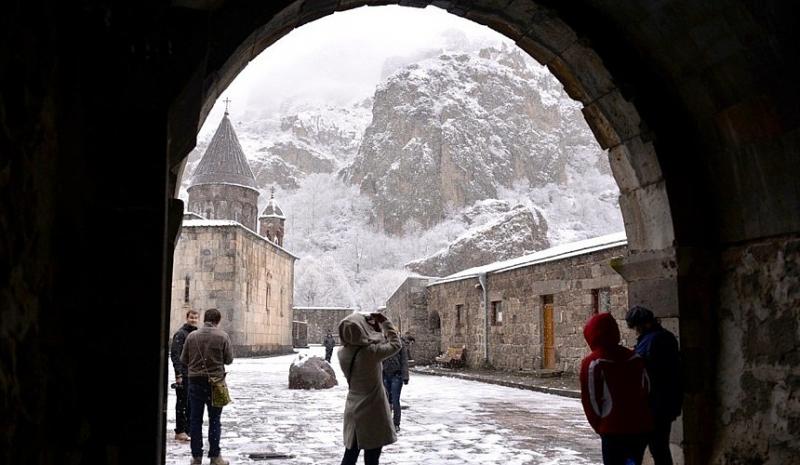 Ограничения на въезд, действующие в Армении и Азербайджане для иностранных туристов