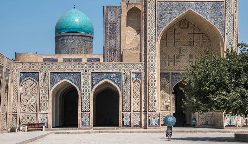 Узбекистан после 2 лет изоляции открывает свои границы для вакцинированных туристов