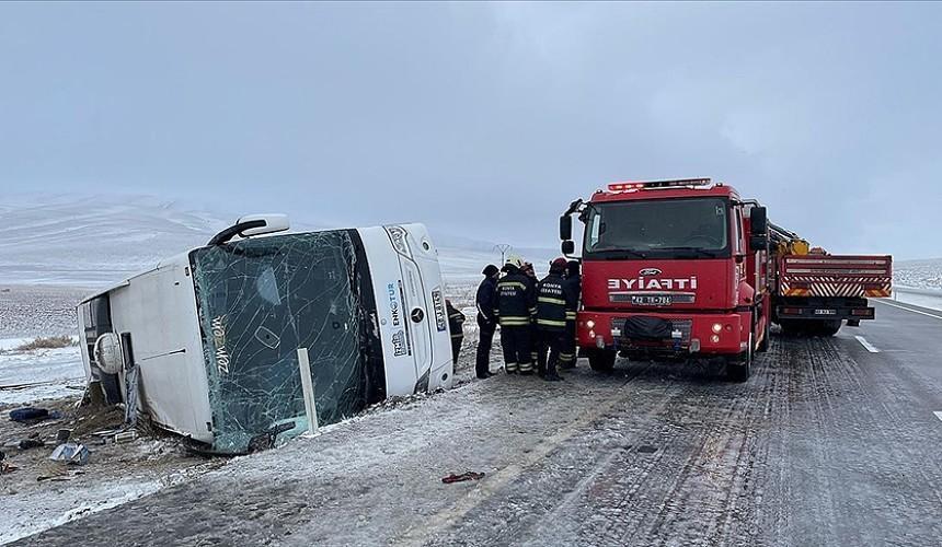 В Турции пять человек погибли в ДТП с туристическим автобусом